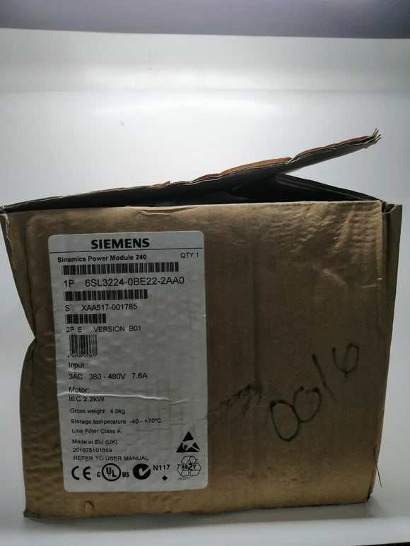 New | SIEMENS | 6SL3224-0BE22-2AA0 | SINAMICS POWER MODULE 240 IEC 2.2KW 3AC 380-480V 7.6 A