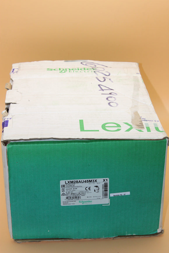 NEW | SCHNEIDER ELECTRIC | LXM28AU45M3X |  